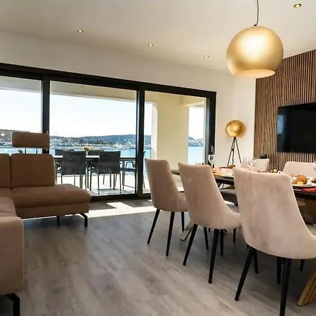 Seaside With A Swimming Pool Seget Donji, - 22929 Apartmán